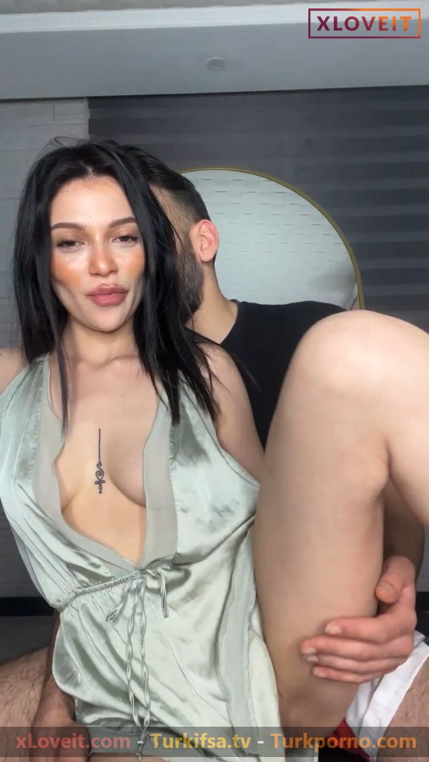 Cerhawk ifşa Sevgilisinin kucağından indiği görülmemiş