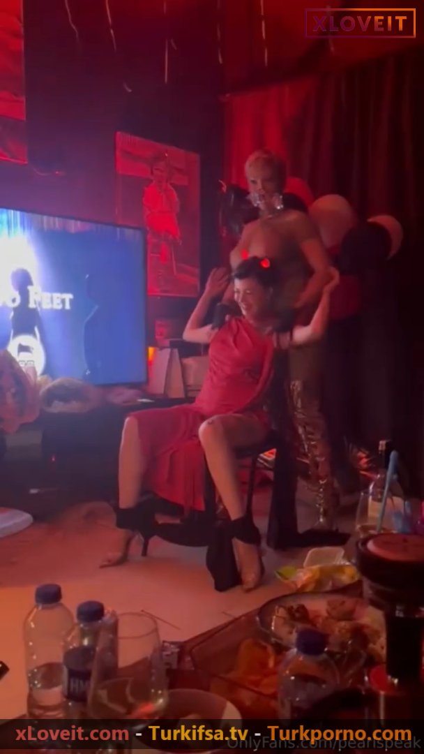 Pearlspeak ifşa Muhteşem dans videosu seyret